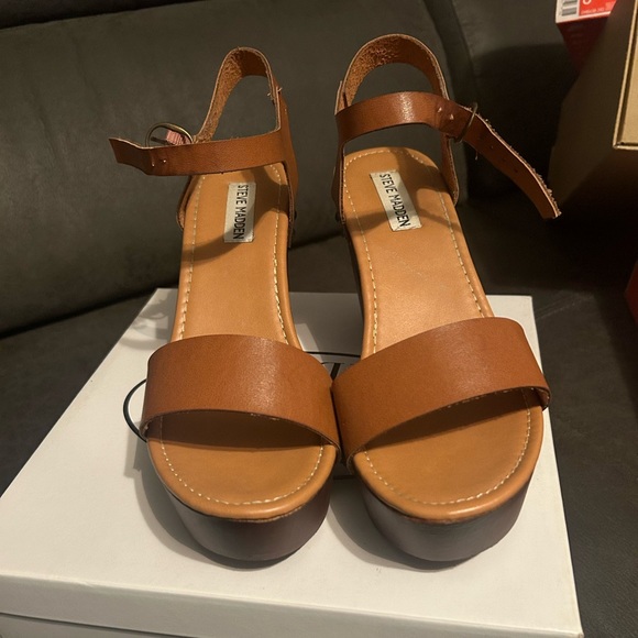 Steven Madden Lifted Cognac - Picture 5 of 6